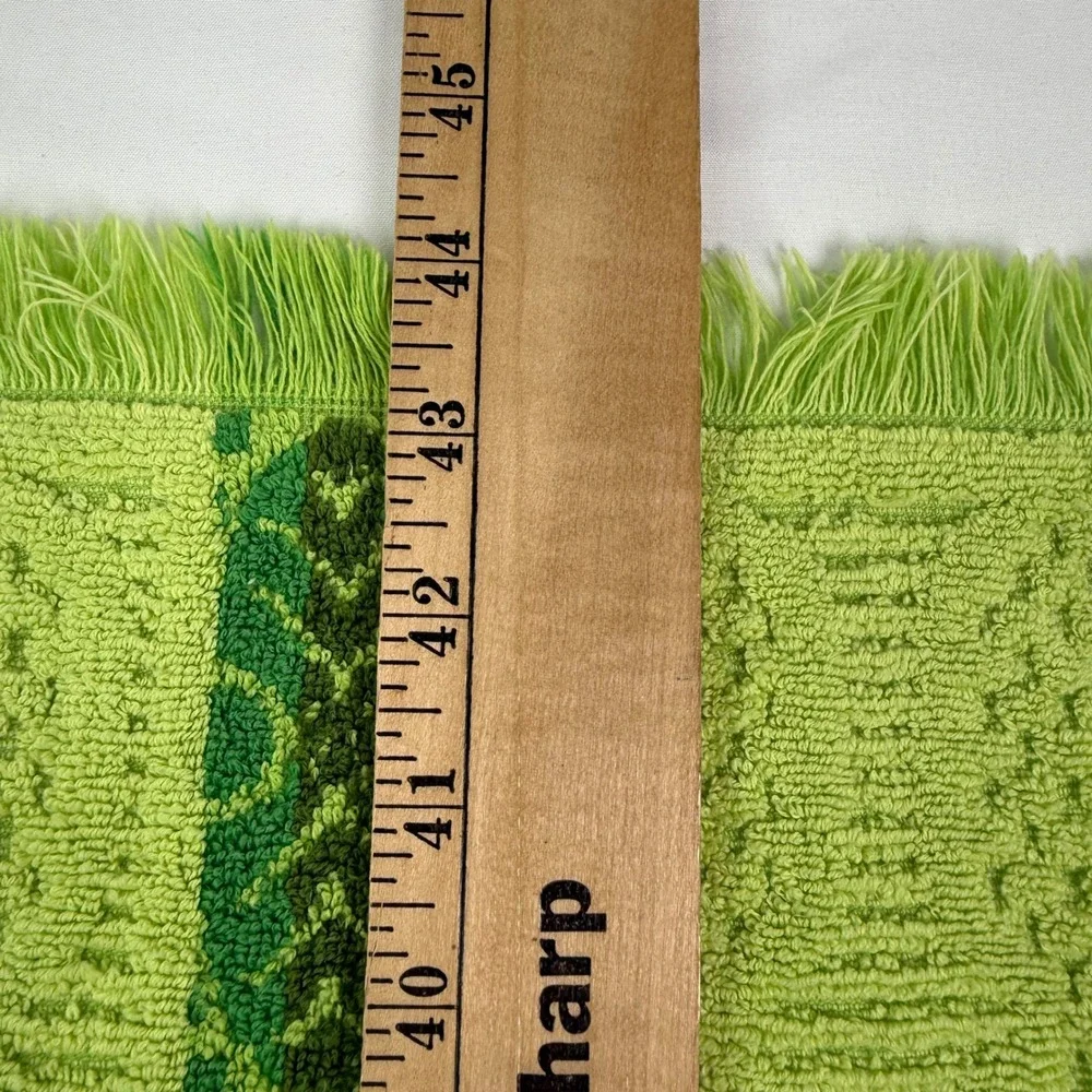 Vintage Utica by JP Stevens Lime Green Fringed Bath Towel Jacquard Made in USA